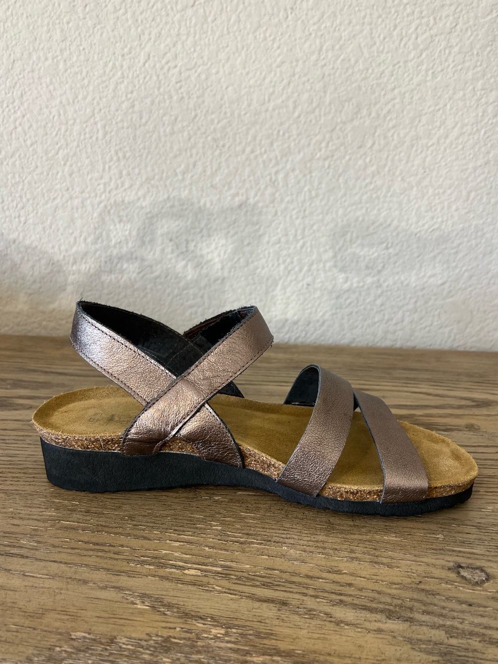Naot Kayla sandal radiant copper leather sz 9-9.5 EU 40 comfort walking casual - Picture 4 of 12